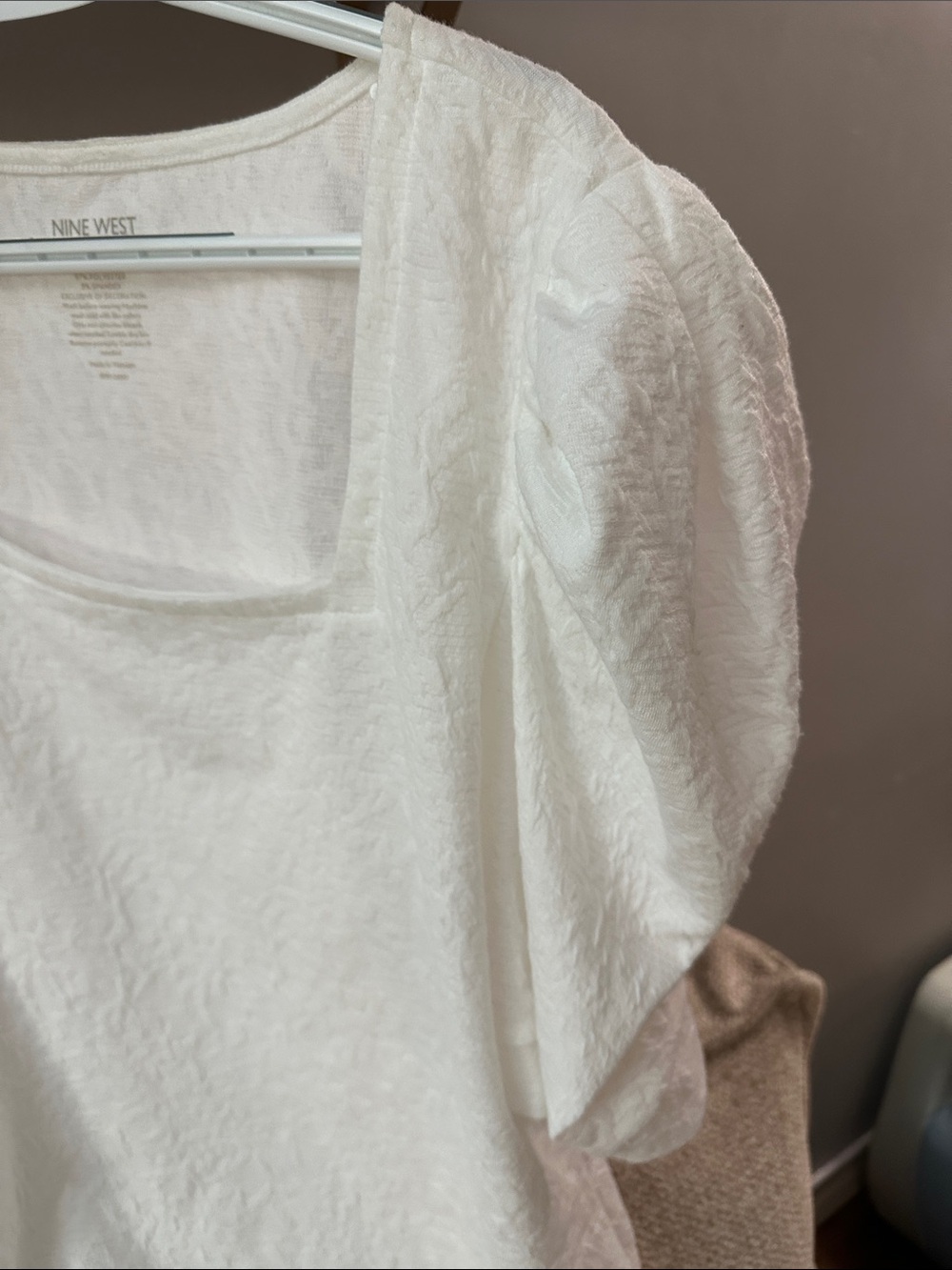 Nine West White Square Neck Puff Sleeve Top - Picture 2 of 5